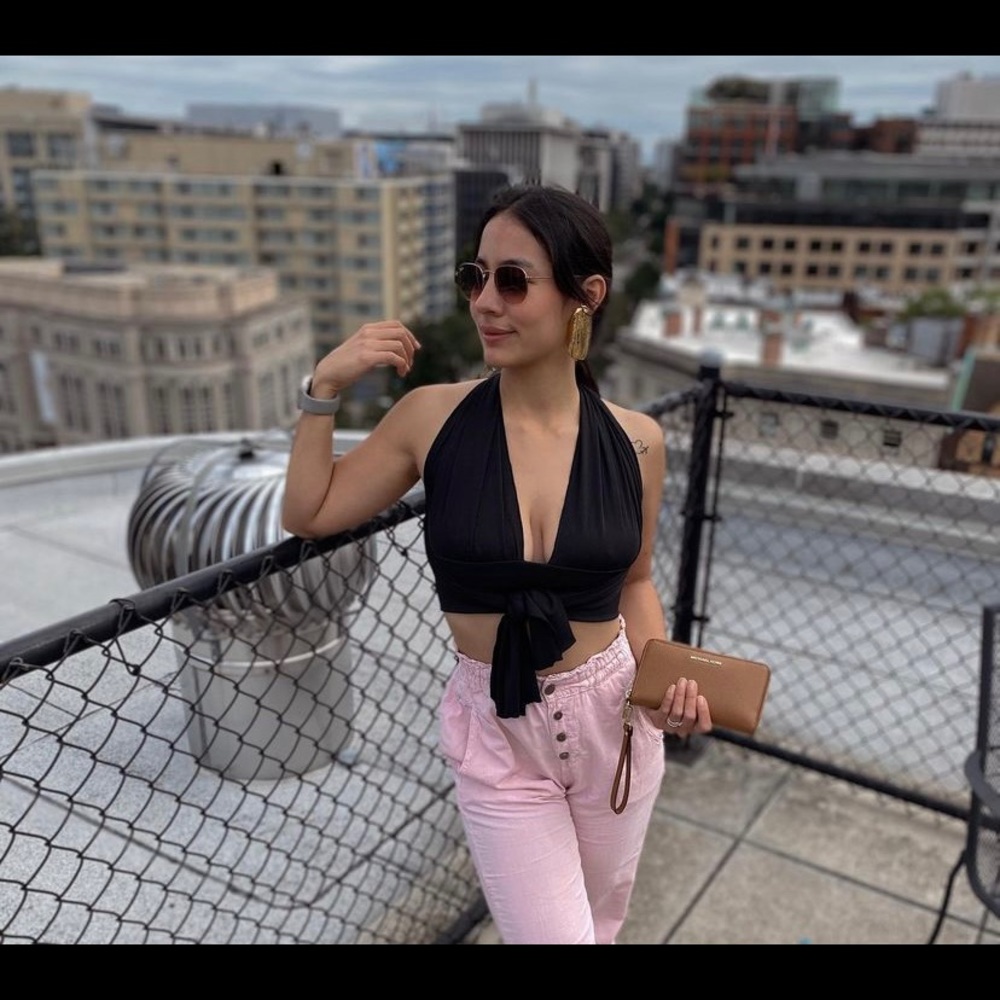 Cross wrap halter top